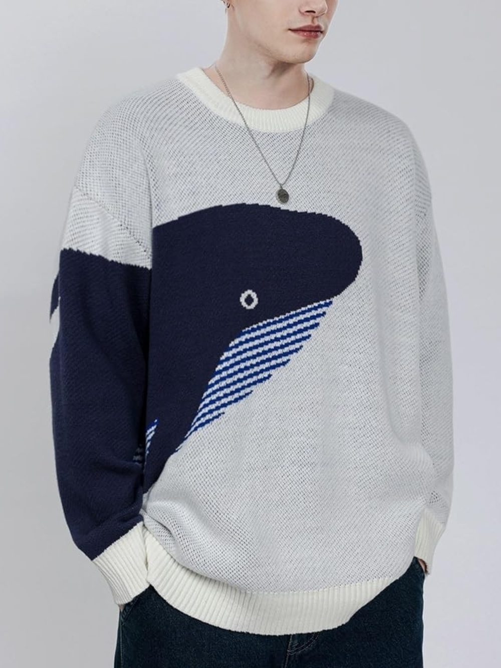 Aelfric Eden Whale Graphic Crewneck Sweater - Light Gray & Navy Medium